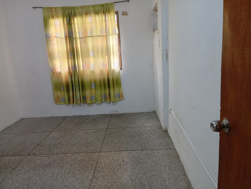 Mariana Vende Casa En La Esmeralda Yule