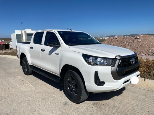 Toyota Hilux 2.7 Cabina Doble Sr Mt