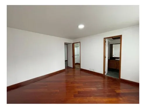 Rhbr-14213 (apto)piso 6 (poblado)