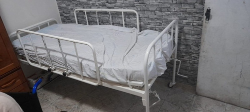 Imagem 4 de 5 de Cama Hospitalar Em Ótimo Estado ....