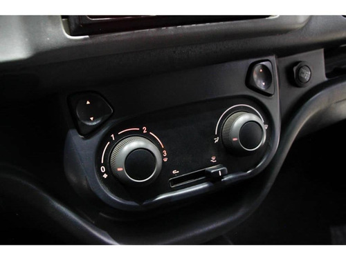 Imagem 10 de 14 de Fiat Fiorino 1.4 8v Flex