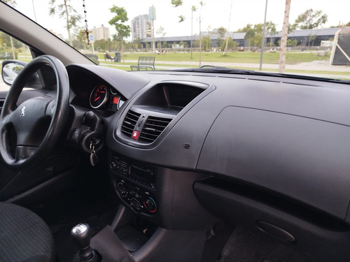 Peugeot 207 1.4 Active 75cv