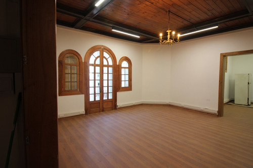 Imagen 7 de 12 de Primer Piso De Casona En José Domingo Cañas , Lindo Estilo