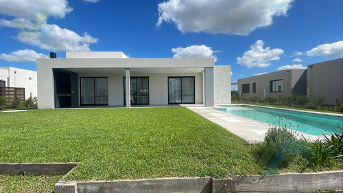 Casa En San Sebastian Laguna