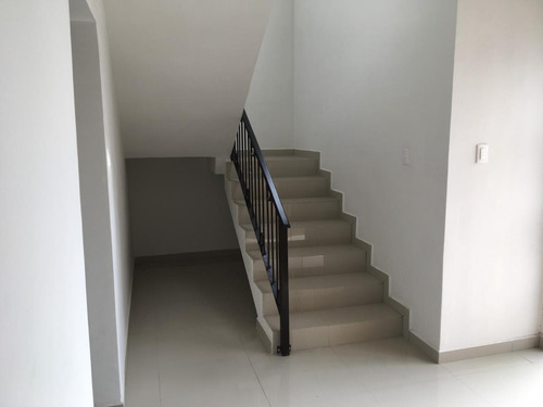 Casa En Venta En Los Arrayanes, Gómez Palacio, Durango