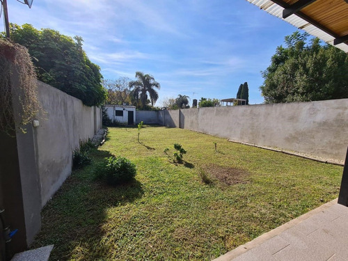 Casa En Venta En Ituzaingó, G.b.a. Zona Oeste, Argentina