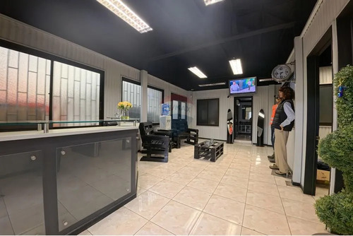 Bodega Con Oficina En Recoleta