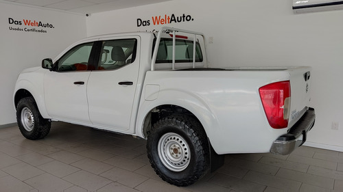 Imagen 3 de 13 de Nissan Np300 Doble Cab Diesel 4x4 Dt Mt 2018