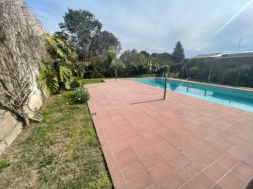 Dos Padrones En Venta Sobre Calle Abrevadero