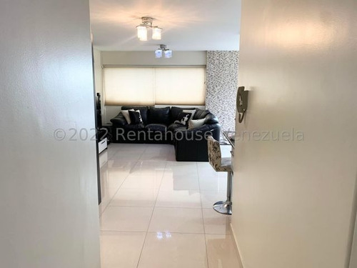Imagen 3 de 12 de Alquiler De Hermoso Apartamento En Colinas De Bello Monte / Cl 23-13016