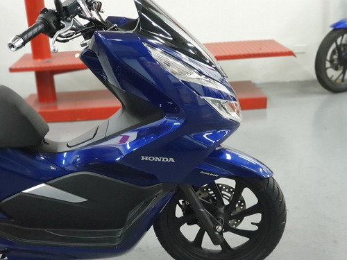 Imagem 10 de 10 de Honda Pcx150 Cbs 3 Anos De Garantia + 7 Troca De Óleo