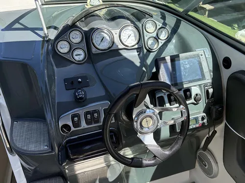 Lancha Cuddy Quicksilver 2400 Mercruiser V8 260 Hp Duo Prop.