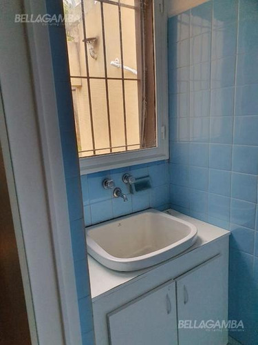 Imagen 15 de 16 de Muy Lindo Duplex 3 Amb Con Cochera En Excelente Ubicación.