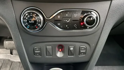 Renault Sandero New Intens Sec 1,6