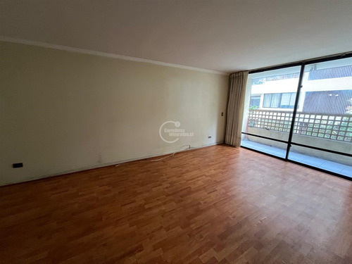 Departamento En Arriendo De 2 Dorm. En Las Condes