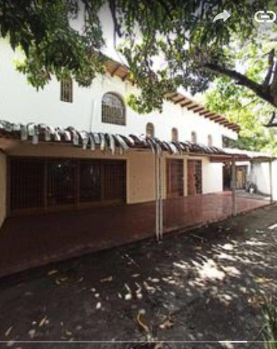 Casa En Venta En La Rotaria. Mvm