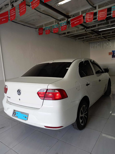 Imagem 5 de 8 de Volkswagen Voyage 2014 1.0 Tec Total Flex 4p