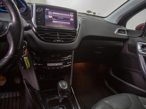 Peugeot 1.2 Allure Pack Puretech 110hp At 2008