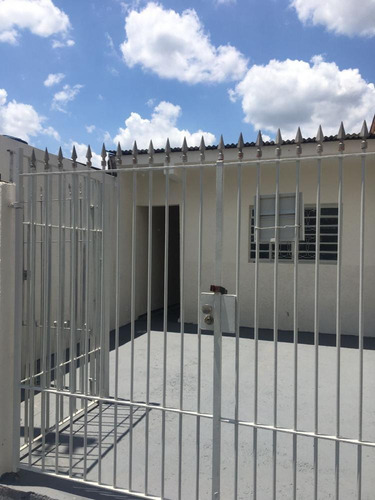 Imagem 2 de 22 de Casa - 2 Dormitórios - Jardim Sandra - Cotia/sp - Cs151826l