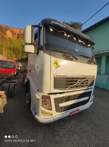 Imagem 5 de 12 de Volvo Fh 440 Trucado 6x2 Mecanico