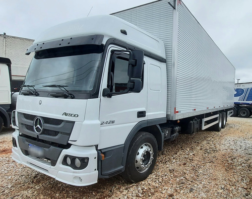 Atego 2426 Mercedes-benz  2426 Baú 10.80