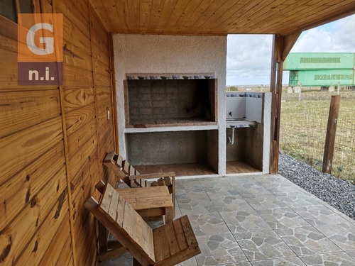 Casa En Piriápolis (punta Negra) - Ref. 4552