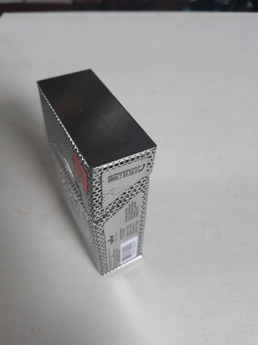 Lata De Lucky Strike Em Metal Vazado (selo Vermelho) Raro (Usado)