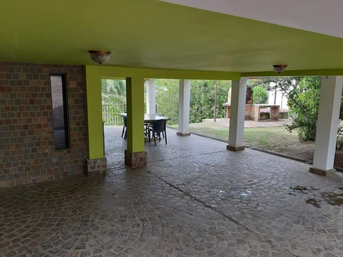 Imagen 17 de 28 de Casa En Venta 3 Dormitorios - Villa Del Lago - Carlos Paz