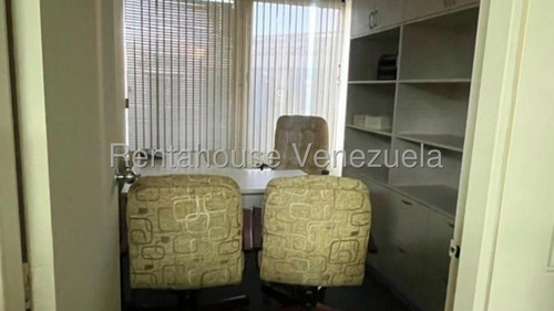 Oficina En Venta En Torre Europa De Campo Alegre 25-19531 Cs