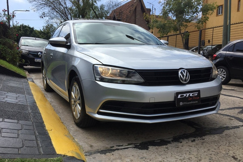 Imagen 14 de 15 de Volkswagen Vento 2.0 Summer Pack 2016 Focus 308 408 Golf Gol