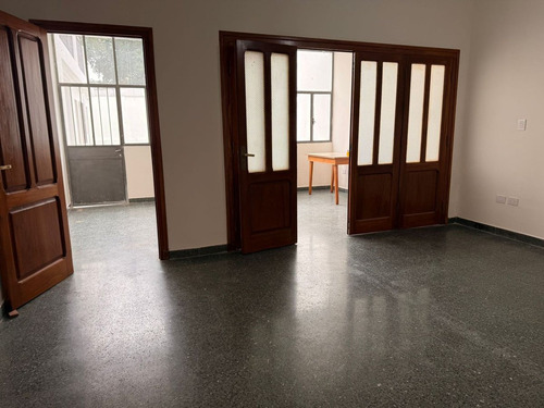 Oficina Alquiler Macrocentro Planta Baja