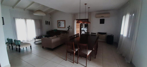 Casa - Venta, Yerba Buena, Tucumán