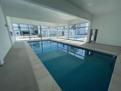 Departamento Nuevo Pto. Madryn P/ 4 Personas (alquiler Por Día) Precio Y Disponibilidad Para Julio 2025. A Metros Del Mar. Con Cochera. Piscina Climatizada Todo El Año.