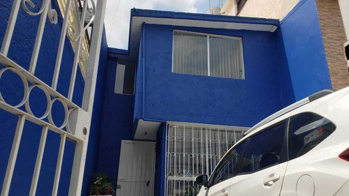 Casa Amueblada En Renta Sobre Av Tecnologico A 100 Mts Del Tren Interurbano