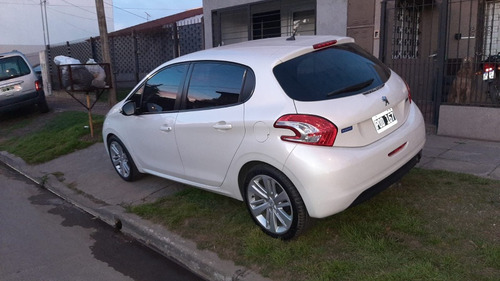 Peugeot 208 1.6 Active Pack