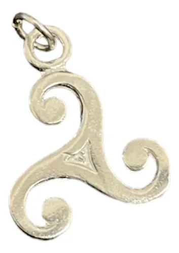 Dije De Trisquel Mitologia Celta En Plata 925 Moderno
