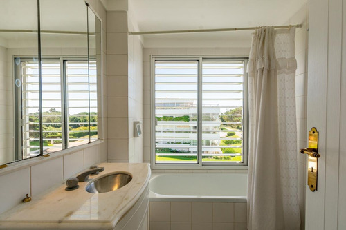 Imagen 26 de 30 de Apartamento Venta 3 Dormitorios Mas Dependencia Rincón Del Indio Punta Del Este Vista Al Mar