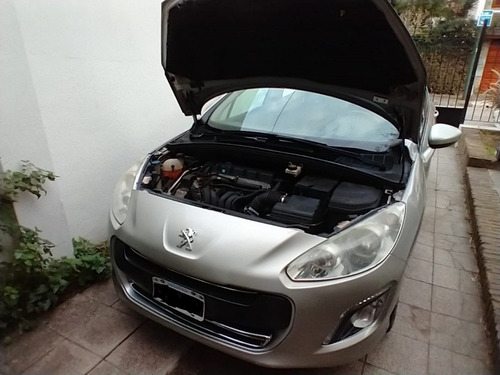 Peugeot 308 2.0 Feline 143cv