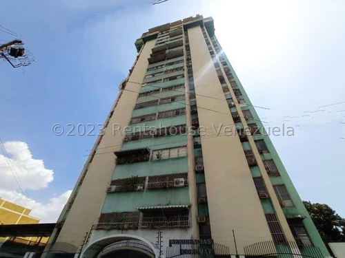 Apartamento Totalmente Amoblado En Venta Centro De Maracay Mfc 23-25987