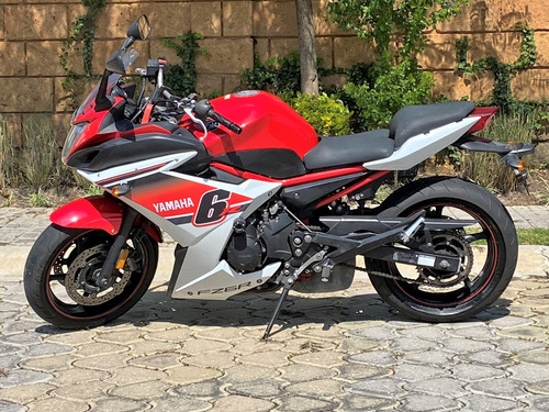 Yamaha Fz6r 2014
