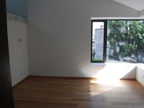 Casa Recien Remodelada A Una Cuadra De Monte Libano