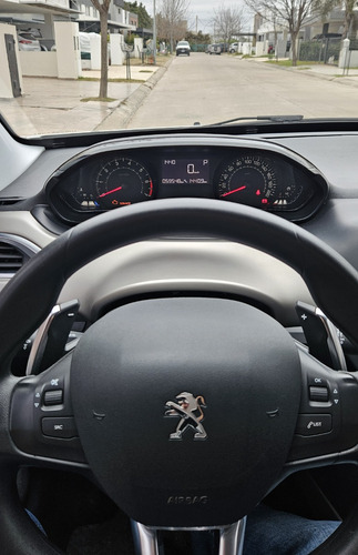 Peugeot 2008 1.6 Allure Tip