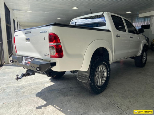 Toyota Hilux Pick-up D/cabina Carga 4x4
