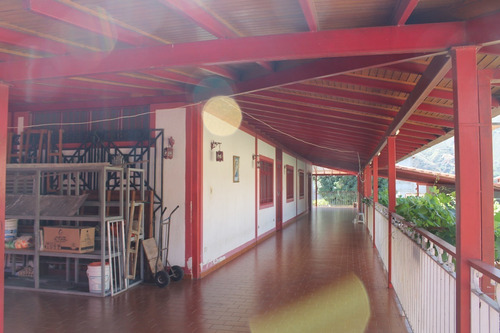 Imagen 19 de 21 de Casa Grande Con Piscina En Venta Sector Pozo Hondo Frente A Macro, Ejido