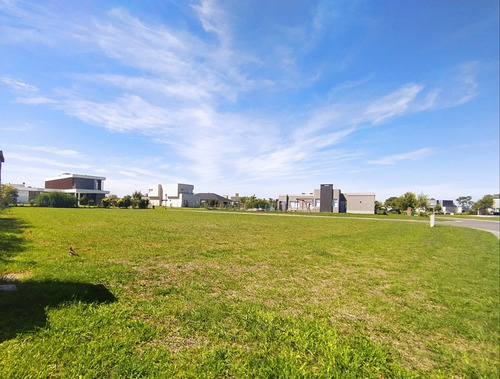 Imagen 3 de 4 de Excelente Lote En Barrio Privado Haras Santa Maria. Reservado.! Reservado