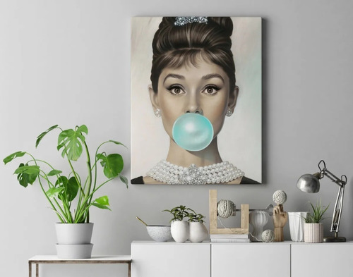 Canvas  Audrey Hepburn Bubble Gum 40x50 Cm