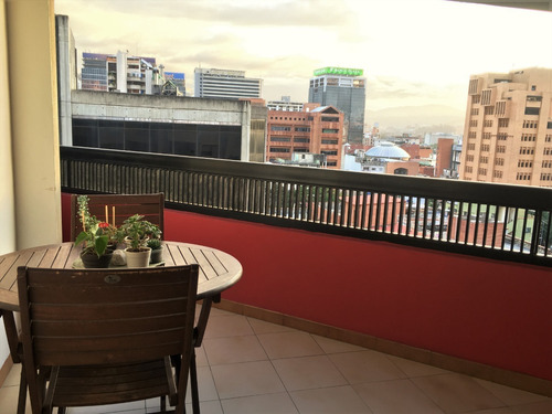 Imagen 1 de 15 de Apartamento En Sabana Grande Con Balcón (59mts) 1h/2b/1p