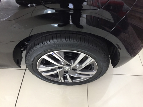 Nuevo 208 Allure Tiptronic