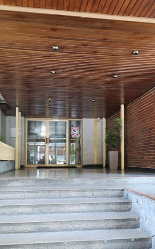 Apartamento En Venta En La Urb. Los Palos Grandes. Km