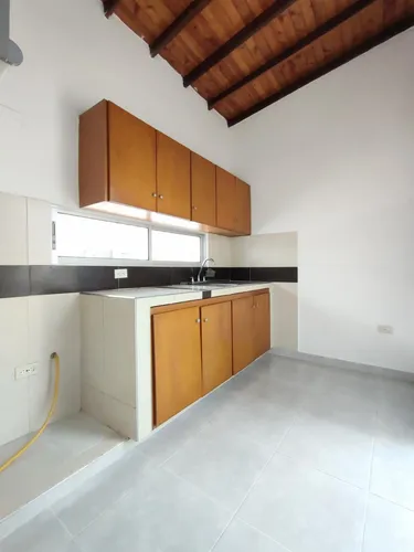 Apartamento En Arriendo En Niza. Cod A16179